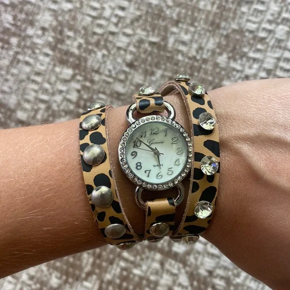 Accessories | Cheetah Print Wrap Watch With Rhinestones One  display picture 1